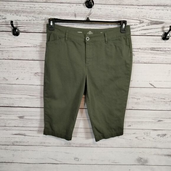 "St. John's Bay" woman's capris  - Picture 1 of 9